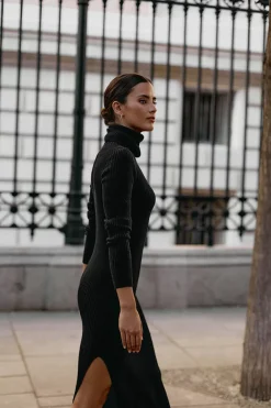 The Akala Studio London Dress Best