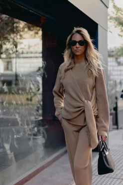 The Akala Studio Paris Baggy Pants Store